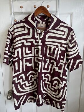 Brown linen shirt with abstract pattern